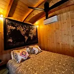 Costa Brava Insolita Con Piscina Privada, Ac, Wifi, Parking, Terraza Lejlighed