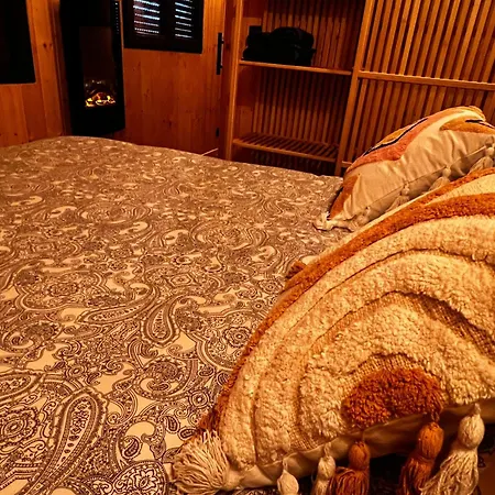 Costa Brava Insolita Con Piscina Privada, Ac, Wifi, Parking, Terraza Apartment *